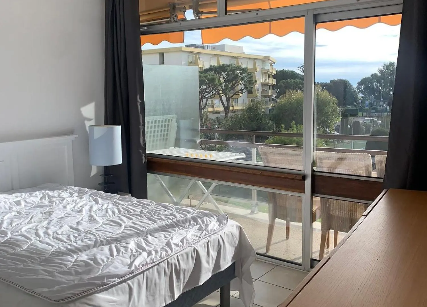 Apartment Heliotel Marine 4* Bord De Mer Saint-Laurent-du-Var França